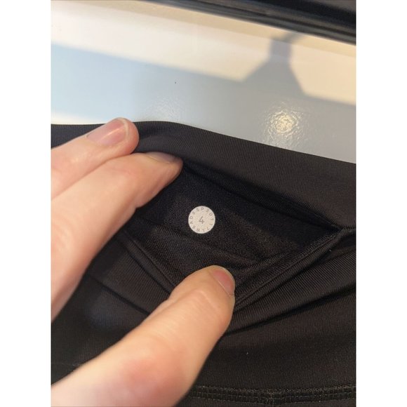 Lululemon Women's Crop Legging Black Size 4 - Picture 2 of 9